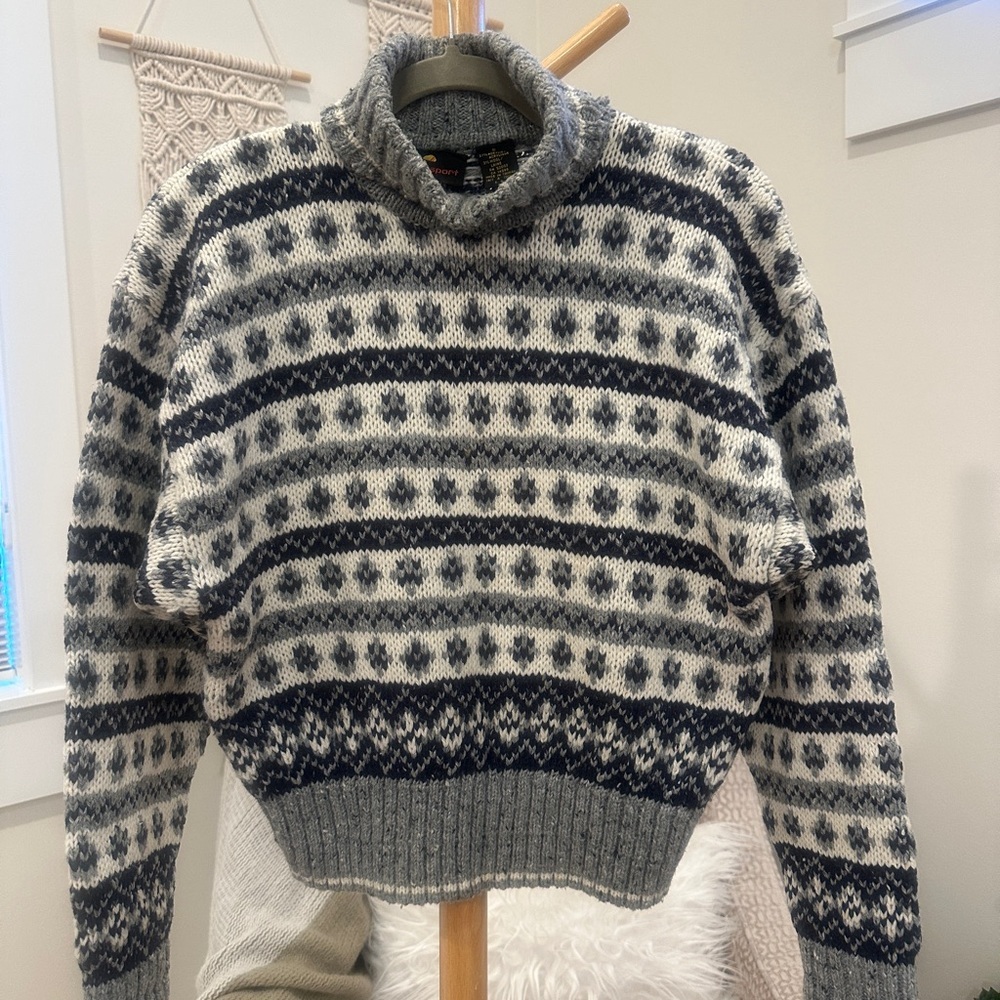 Liz Sport Fair Isle Nordic Knit Sweater Gray Wool Blend, Small